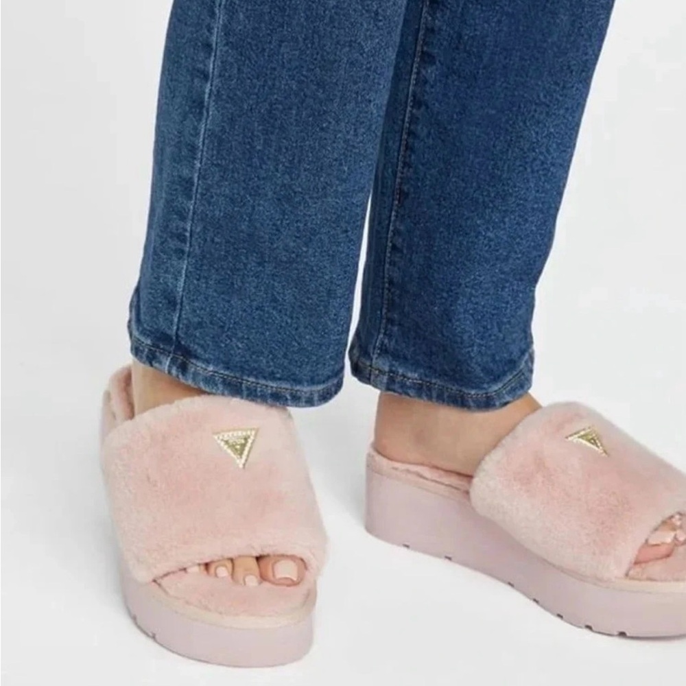 New Guess Women's Synthie Shearling Blush Faux Fur Slippers Size 7